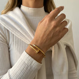 Elegance Nail Gold